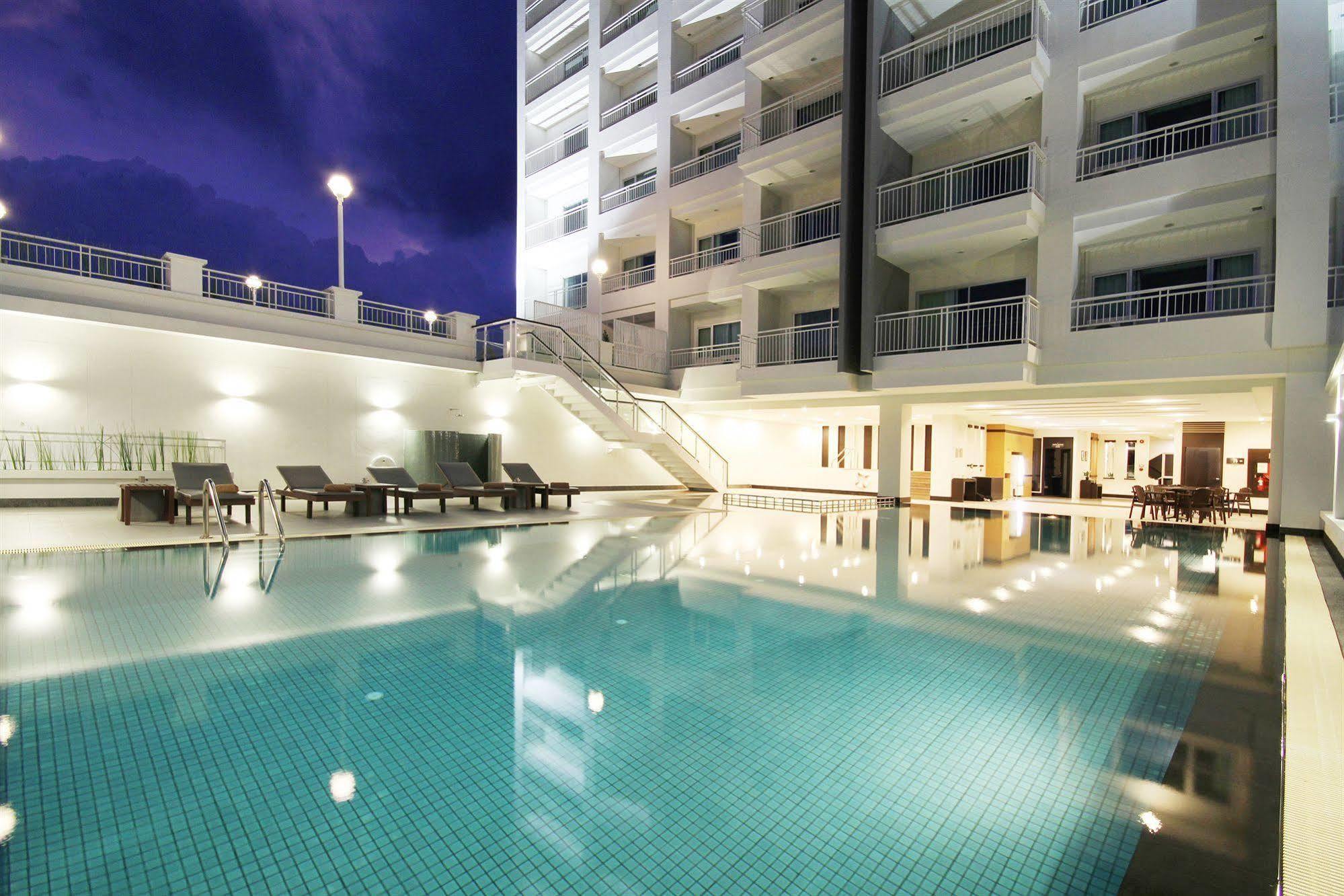 Kantary Hotel Kabinburi Esterno foto